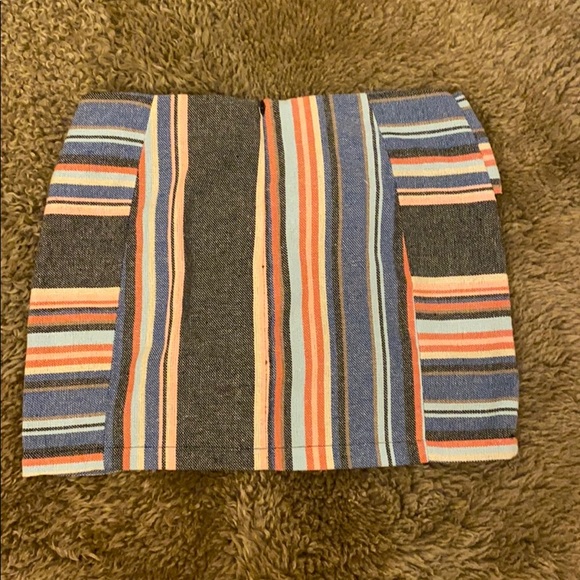 Skirt - Picture 2 of 3